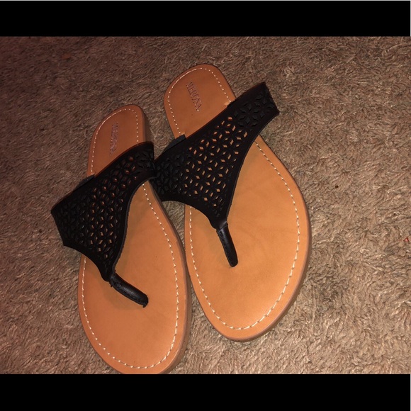 Sandals - Picture 2 of 2